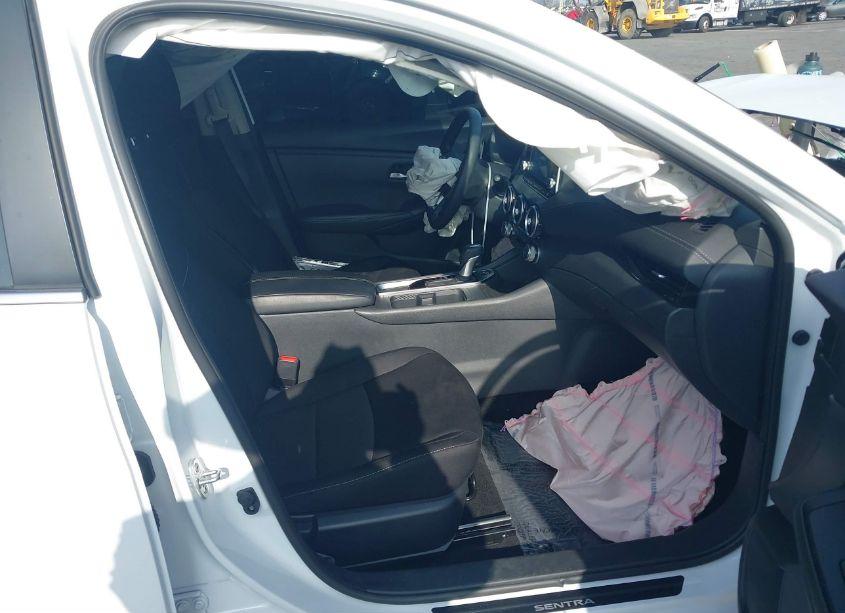 Photo 5 of 2024 Nissan Sentra SV XTRONIC CVT (VIN 3N1AB8CVXRY318198)