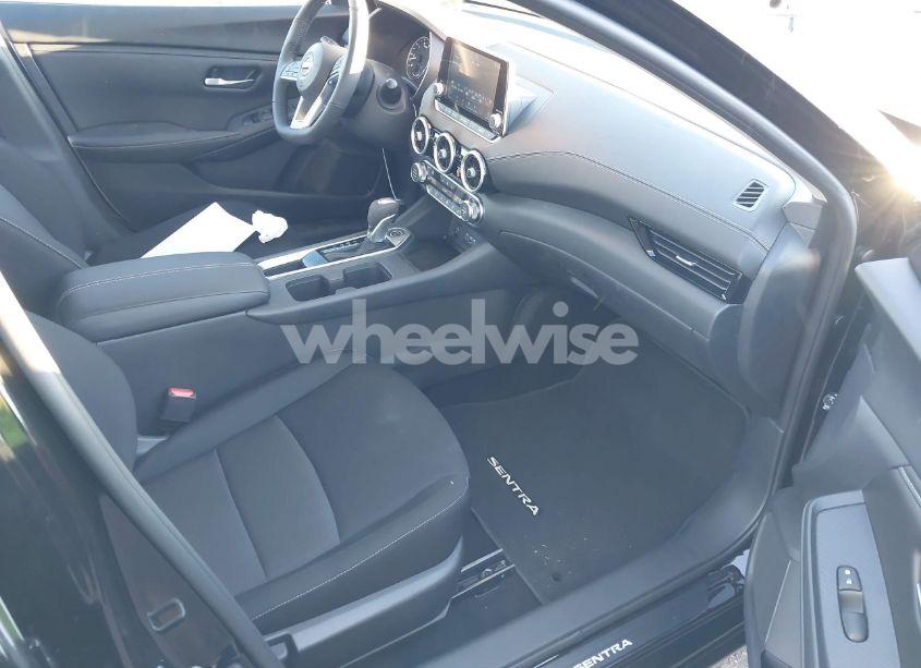 Photo 5 of 2024 Nissan Sentra SV XTRONIC CVT (VIN 3N1AB8CVXRY367062)