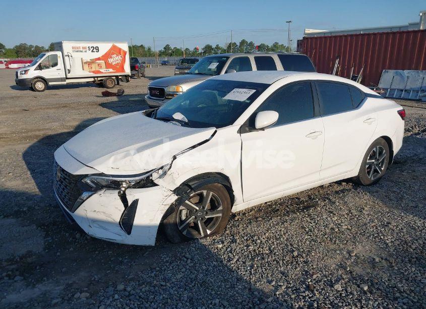 Photo 2 of 2025 Nissan Sentra SV (VIN 3N1AB8CVXSY205535)