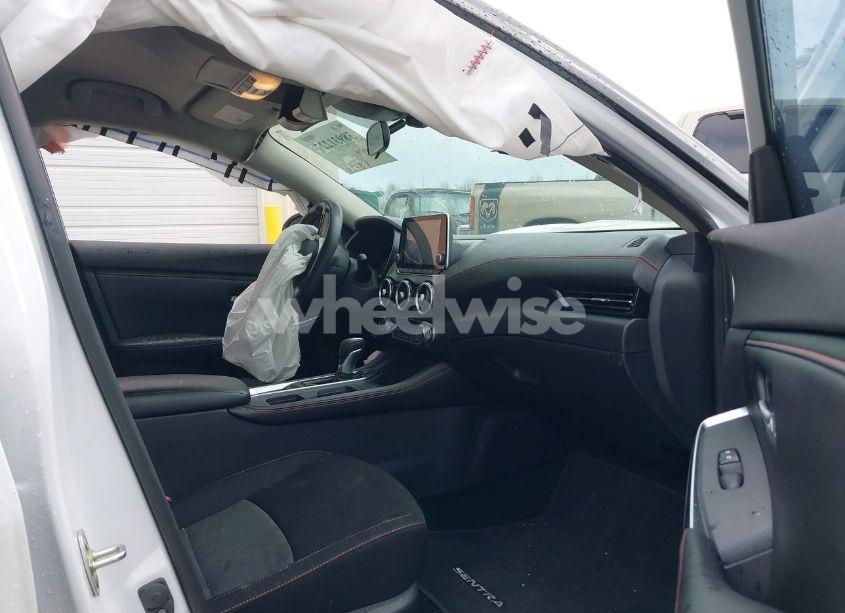 Photo 5 of 2021 Nissan Sentra SR XTRONIC CVT (VIN 3N1AB8DV0MY246256)