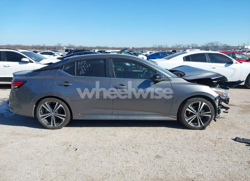 Photo 14 of 2021 Nissan Sentra SR XTRONIC CVT (VIN 3N1AB8DV0MY250811)