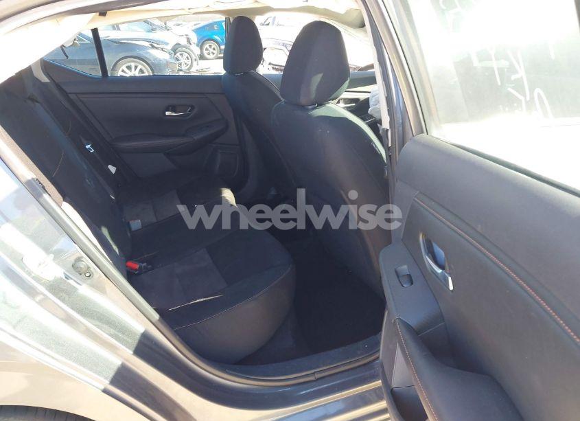 Photo 8 of 2021 Nissan Sentra SR XTRONIC CVT (VIN 3N1AB8DV0MY250811)