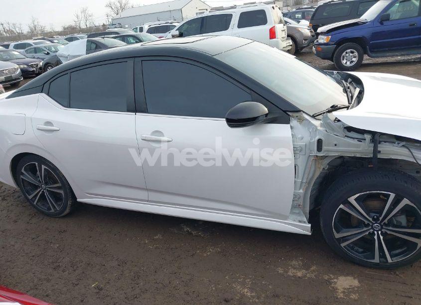 Photo 14 of 2022 Nissan Sentra SR XTRONIC CVT (VIN 3N1AB8DV0NY208947)