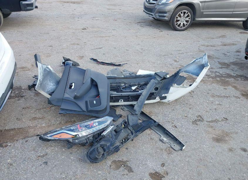 Photo 12 of 2022 Nissan Sentra SR XTRONIC CVT (VIN 3N1AB8DV0NY233251)