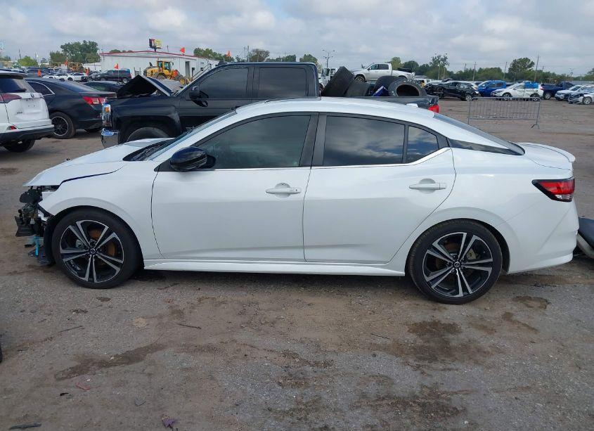 Photo 15 of 2022 Nissan Sentra SR XTRONIC CVT (VIN 3N1AB8DV0NY233251)