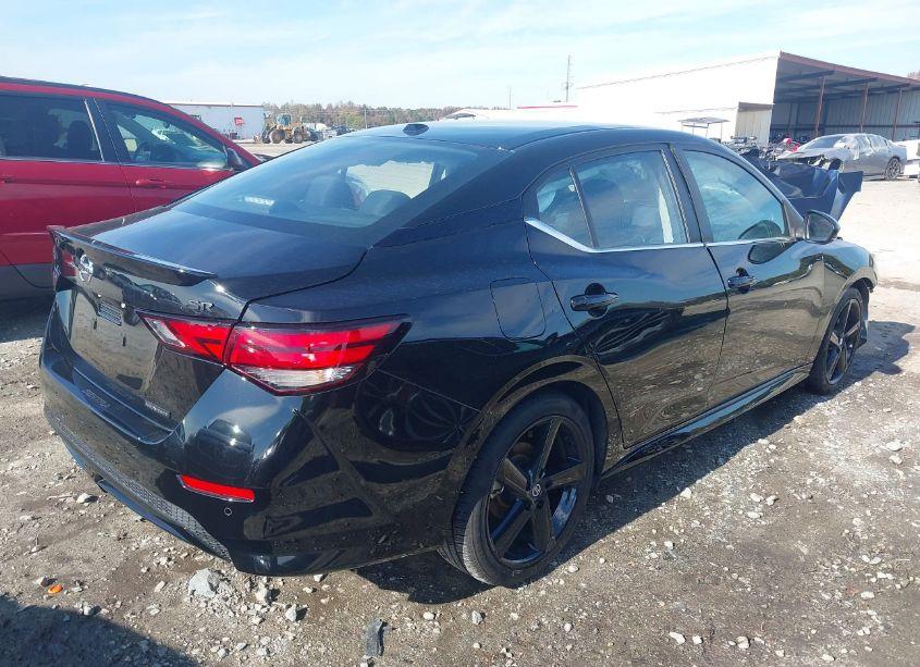 Photo 4 of 2022 Nissan Sentra SR XTRONIC CVT (VIN 3N1AB8DV0NY304643)