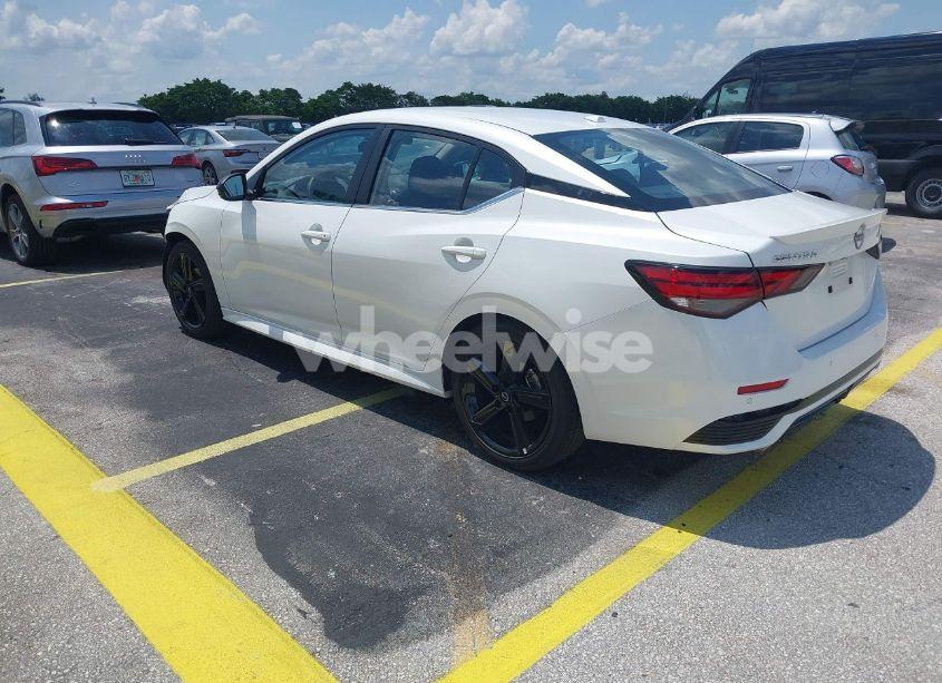 Photo 3 of 2025 Nissan Sentra SR (VIN 3N1AB8DV0SY293834)