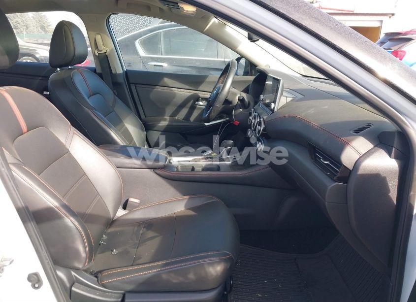 Photo 5 of 2021 Nissan Sentra SR XTRONIC CVT (VIN 3N1AB8DV1MY275555)