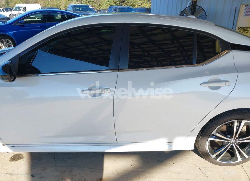 Photo 14 of 2022 Nissan Sentra SR XTRONIC CVT (VIN 3N1AB8DV1NY210657)