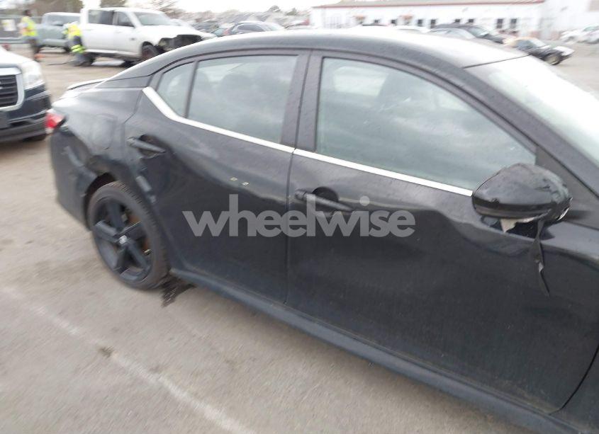 Photo 13 of 2022 Nissan Sentra SR XTRONIC CVT (VIN 3N1AB8DV1NY231461)