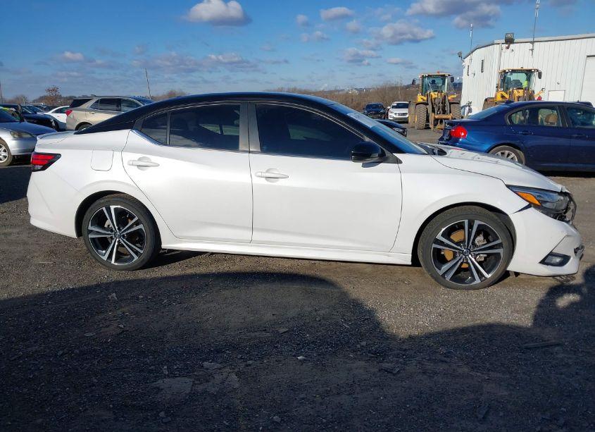 Photo 12 of 2022 Nissan Sentra SR XTRONIC CVT (VIN 3N1AB8DV1NY271717)