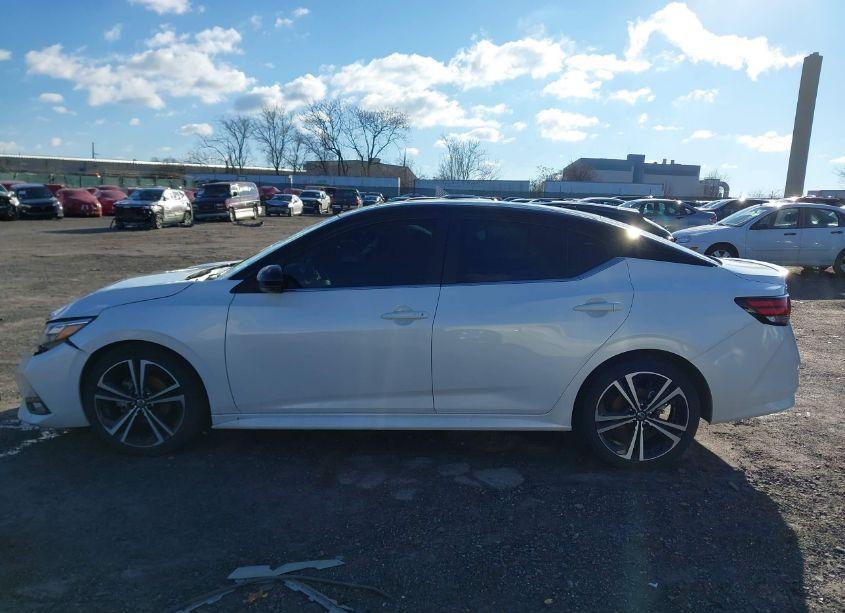 Photo 13 of 2022 Nissan Sentra SR XTRONIC CVT (VIN 3N1AB8DV1NY271717)