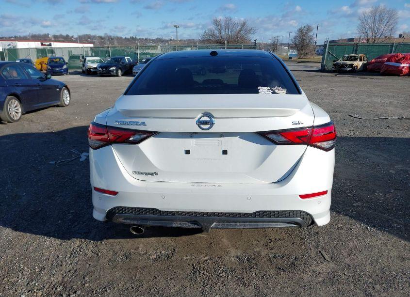 Photo 15 of 2022 Nissan Sentra SR XTRONIC CVT (VIN 3N1AB8DV1NY271717)