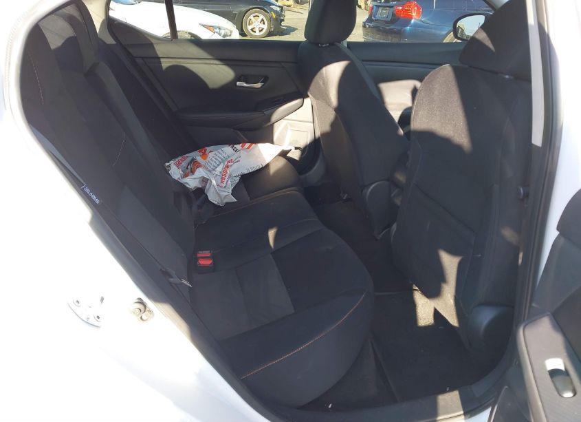 Photo 8 of 2022 Nissan Sentra SR XTRONIC CVT (VIN 3N1AB8DV1NY271717)