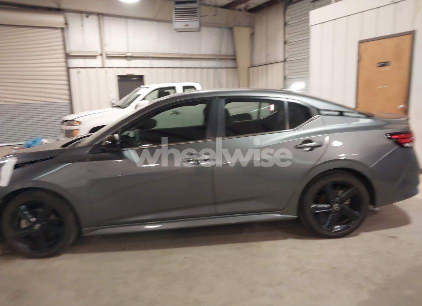 Photo 15 of 2022 Nissan Sentra SR XTRONIC CVT (VIN 3N1AB8DV1NY307177)