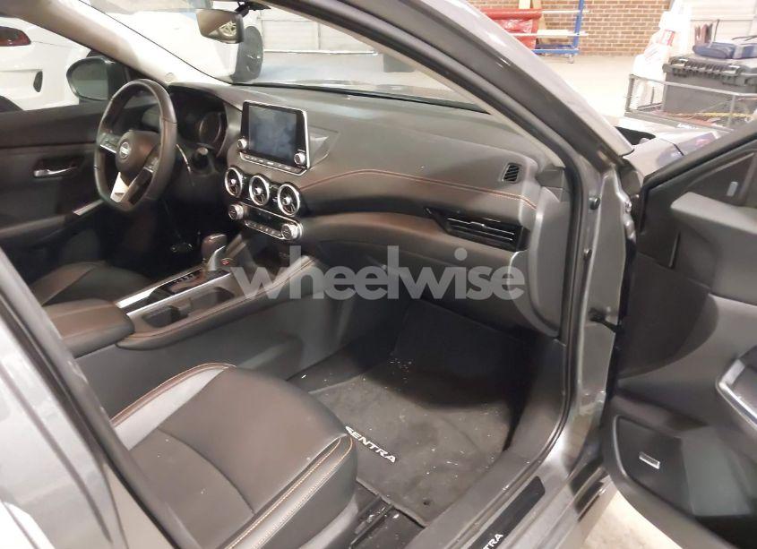 Photo 5 of 2022 Nissan Sentra SR XTRONIC CVT (VIN 3N1AB8DV1NY307177)