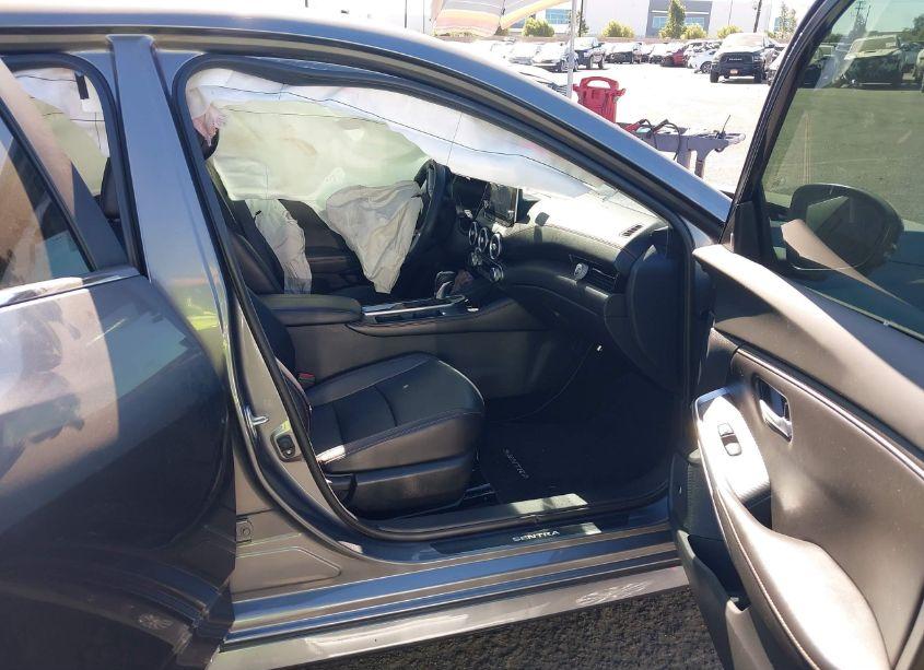 Photo 5 of 2023 Nissan Sentra SR XTRONIC CVT (VIN 3N1AB8DV1PY228191)