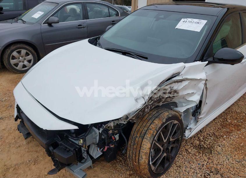 Photo 6 of 2025 Nissan Sentra SR (VIN 3N1AB8DV1SY203011)