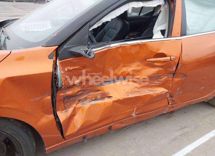 Photo 6 of 2025 Nissan Sentra SR (VIN 3N1AB8DV1SY278758)