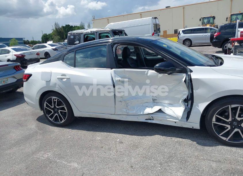 Photo 6 of 2025 Nissan Sentra SR (VIN 3N1AB8DV1SY288416)