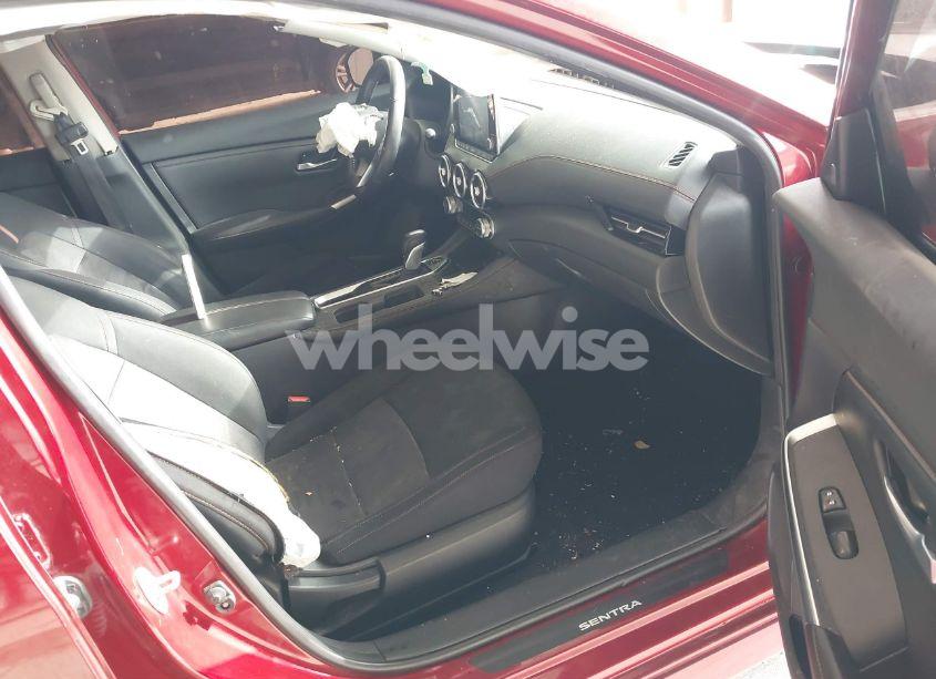 Photo 5 of 2021 Nissan Sentra SR XTRONIC CVT (VIN 3N1AB8DV2MY229412)