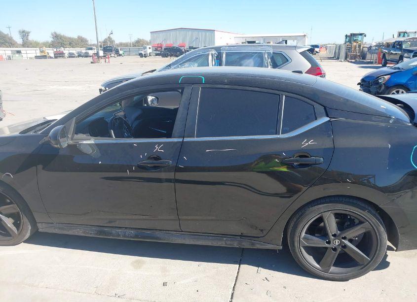 Photo 14 of 2022 Nissan Sentra SR XTRONIC CVT (VIN 3N1AB8DV2NY298974)