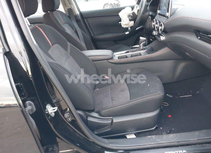 Photo 5 of 2022 Nissan Sentra SR XTRONIC CVT (VIN 3N1AB8DV2NY301744)