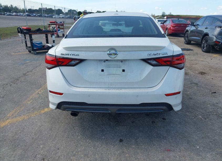 Photo 16 of 2022 Nissan Sentra SR XTRONIC CVT (VIN 3N1AB8DV2NY318267)