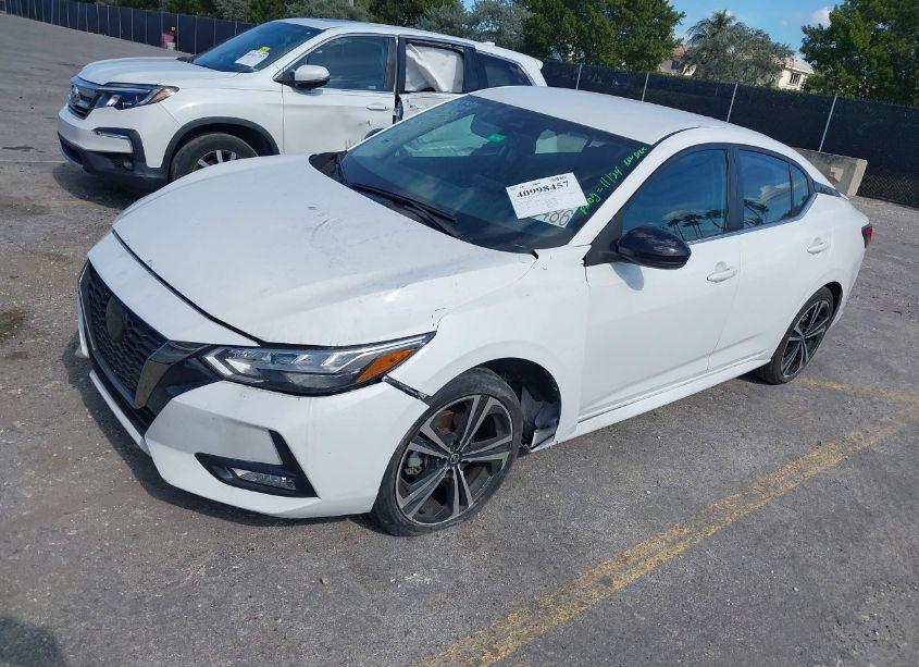 Photo 2 of 2022 Nissan Sentra SR XTRONIC CVT (VIN 3N1AB8DV2NY318267)