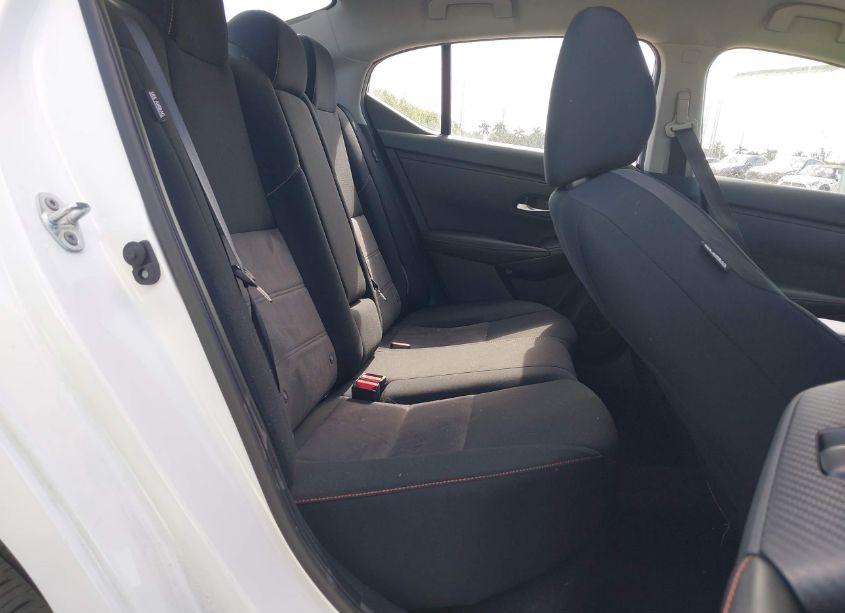 Photo 8 of 2022 Nissan Sentra SR XTRONIC CVT (VIN 3N1AB8DV2NY318267)