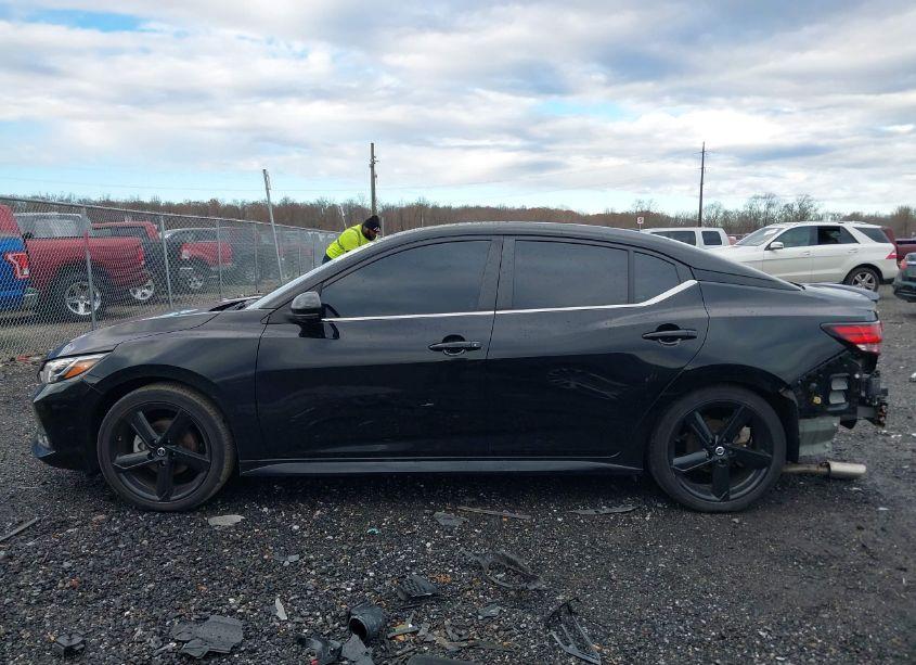 Photo 15 of 2022 Nissan Sentra SR XTRONIC CVT (VIN 3N1AB8DV3NY203368)
