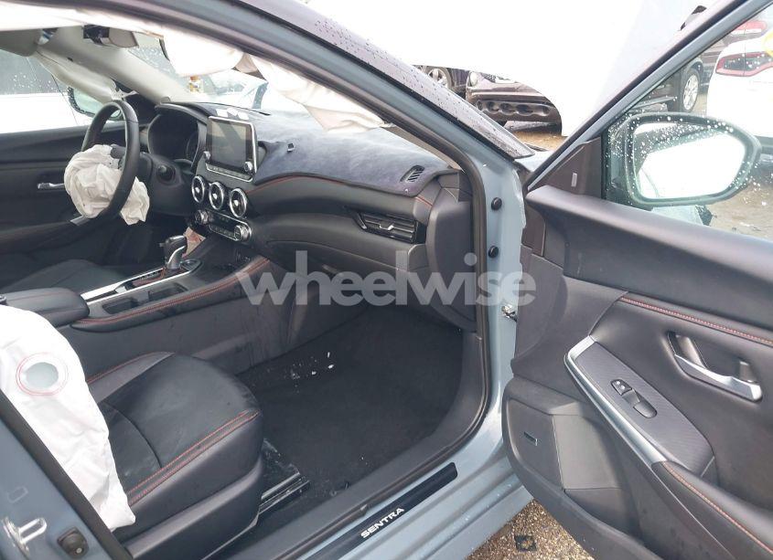 Photo 5 of 2024 Nissan Sentra SR XTRONIC CVT (VIN 3N1AB8DV3RY230317)