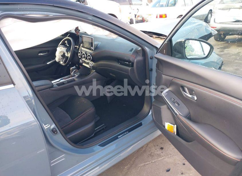 Photo 5 of 2024 Nissan Sentra SR XTRONIC CVT (VIN 3N1AB8DV3RY299542)