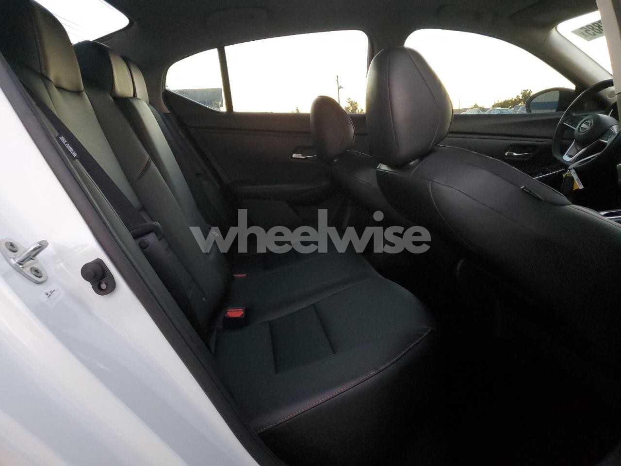 Photo 10 of 2024 NISSAN SENTRA SR N/A (VIN 3N1AB8DV3RY314993)