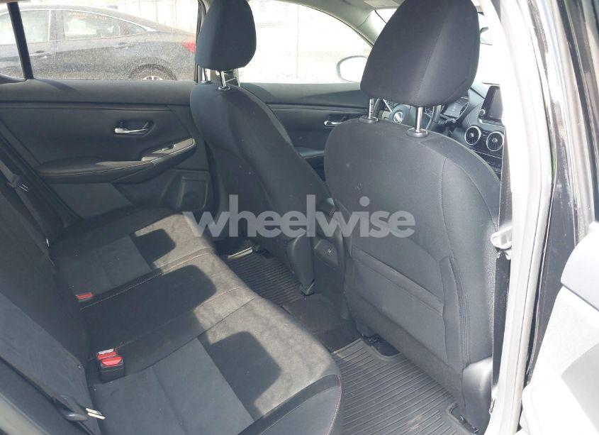 Photo 8 of 2021 Nissan Sentra SR (VIN 3N1AB8DV4MY261942)