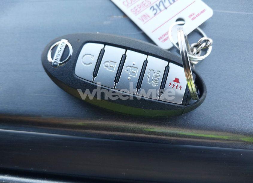 Photo 11 of 2021 Nissan Sentra SR (VIN 3N1AB8DV4MY317717)