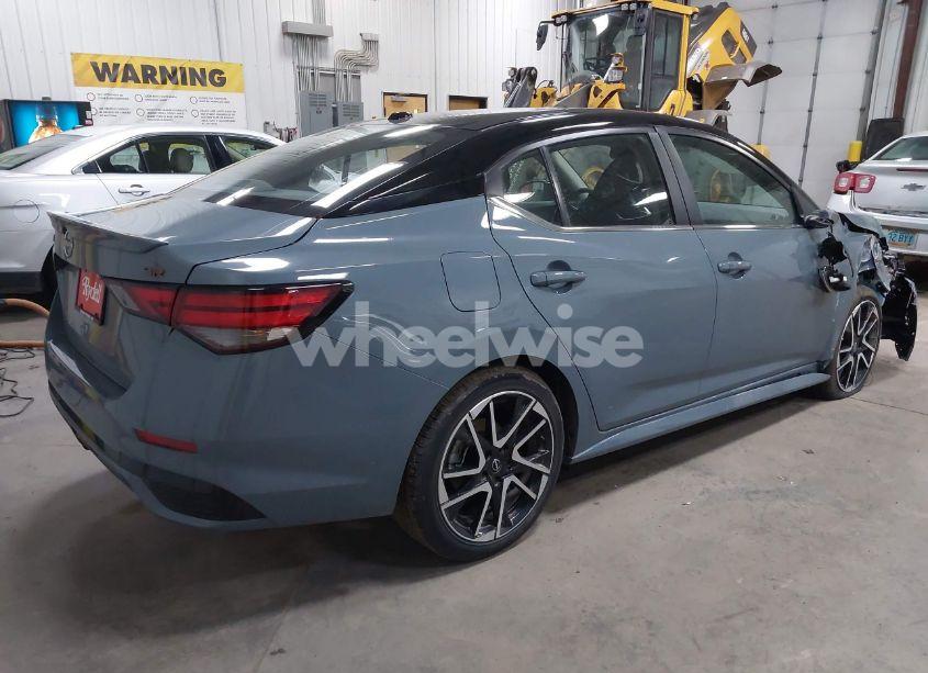 Photo 4 of 2025 Nissan Sentra SR (VIN 3N1AB8DV4SY242238)