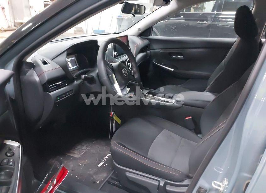 Photo 5 of 2025 Nissan Sentra SR (VIN 3N1AB8DV4SY242238)