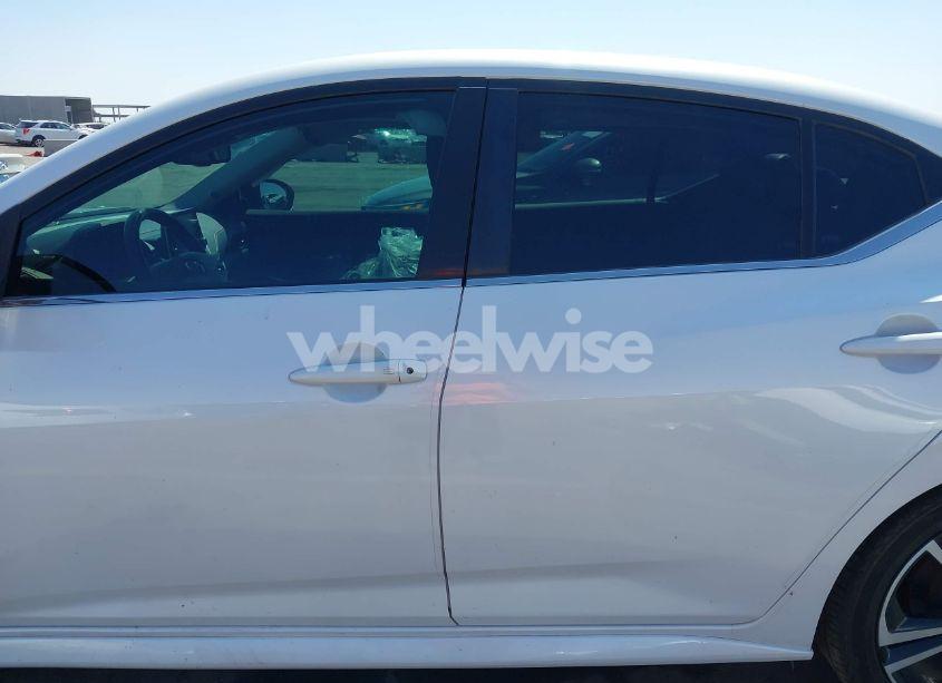 Photo 14 of 2021 Nissan Sentra SR XTRONIC CVT (VIN 3N1AB8DV5MY218128)