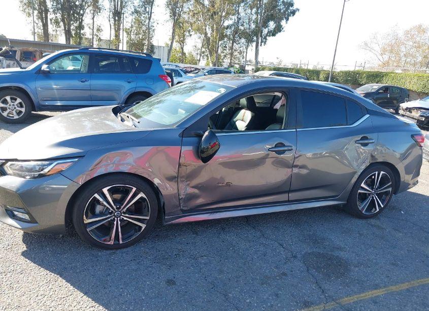 Photo 6 of 2021 Nissan Sentra SR XTRONIC CVT (VIN 3N1AB8DV5MY260587)