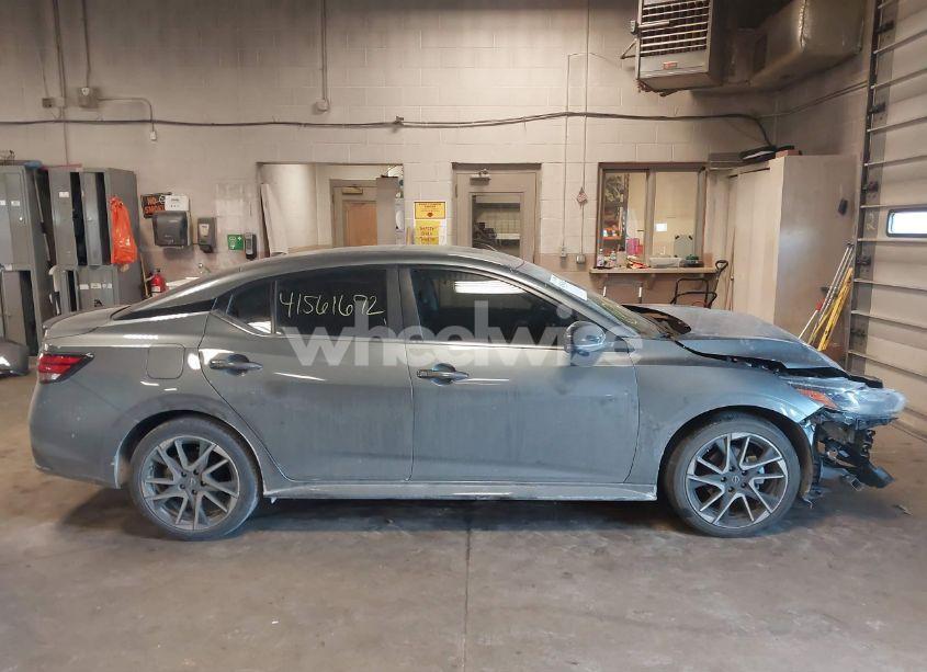 Photo 13 of 2024 Nissan Sentra SR XTRONIC CVT (VIN 3N1AB8DV5RY328104)