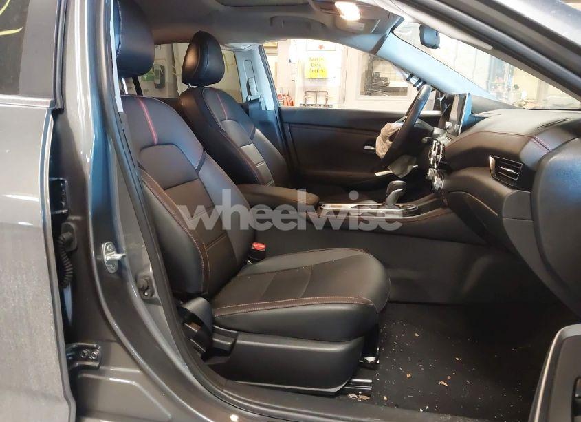 Photo 5 of 2024 Nissan Sentra SR XTRONIC CVT (VIN 3N1AB8DV5RY328104)