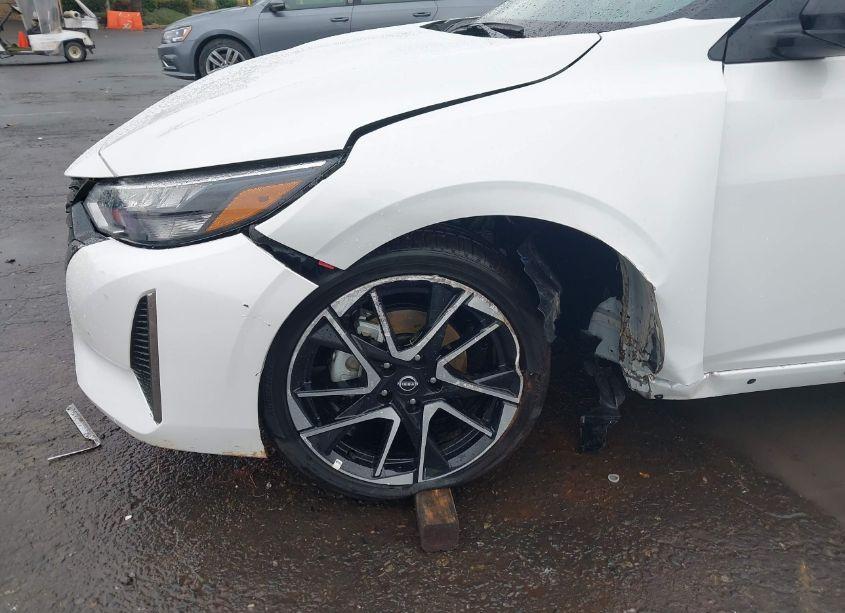 Photo 6 of 2024 Nissan Sentra SR XTRONIC CVT (VIN 3N1AB8DV5RY358638)