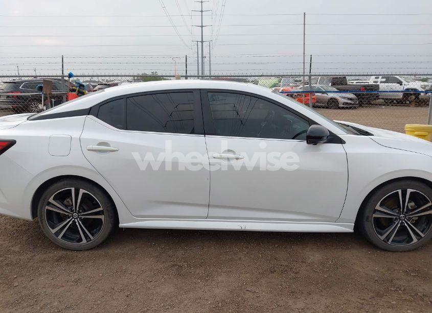 Photo 14 of 2021 Nissan Sentra SR XTRONIC CVT (VIN 3N1AB8DV6MY244446)