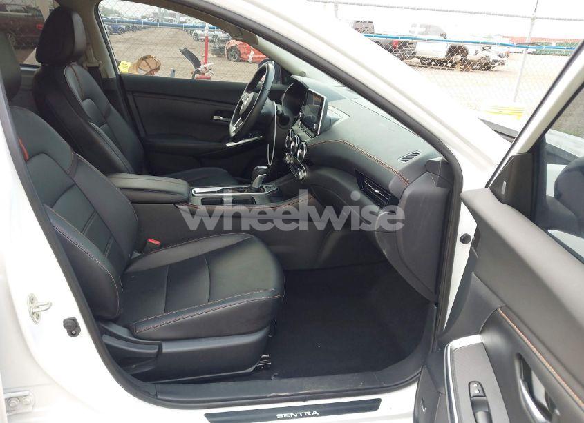 Photo 5 of 2021 Nissan Sentra SR XTRONIC CVT (VIN 3N1AB8DV6MY244446)