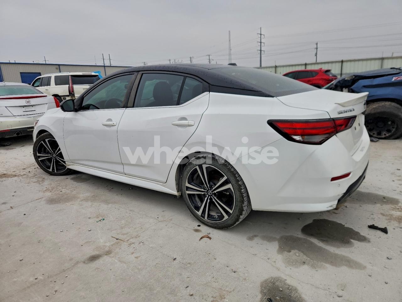 Photo 2 of 2021 NISSAN SENTRA SR (VIN 3N1AB8DV6MY275941)