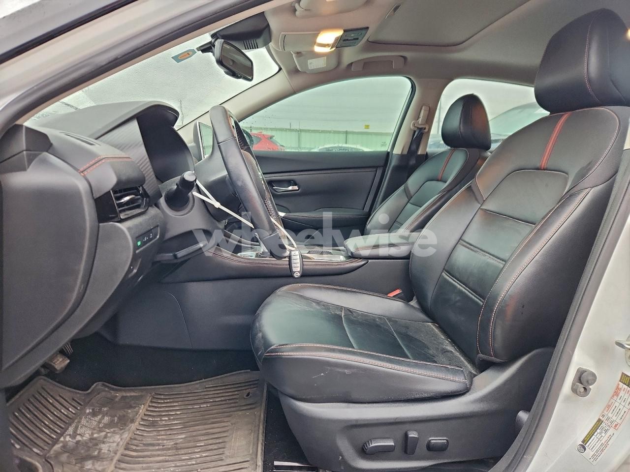 Photo 7 of 2021 NISSAN SENTRA SR (VIN 3N1AB8DV6MY275941)