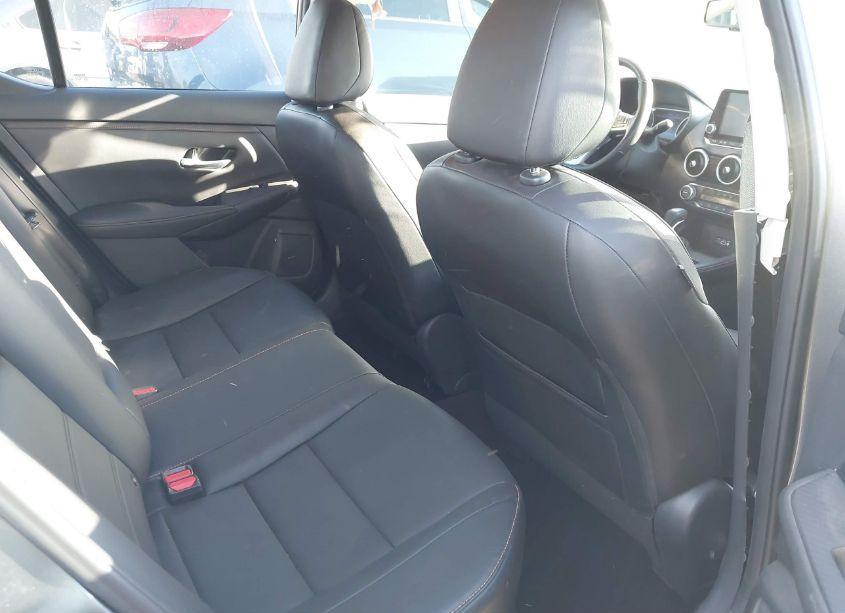 Photo 8 of 2021 Nissan Sentra SR XTRONIC CVT (VIN 3N1AB8DV6MY320053)