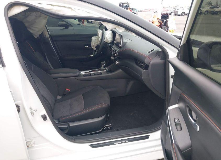 Photo 5 of 2024 Nissan Sentra SR XTRONIC CVT (VIN 3N1AB8DV6RY285392)