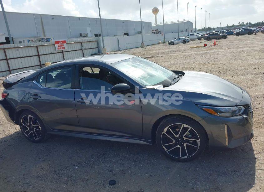 Photo 12 of 2025 Nissan Sentra SR (VIN 3N1AB8DV6SY307980)